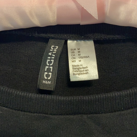 MC Hammer Can’t Touch This long sleeve sweater - Picture 3 of 5